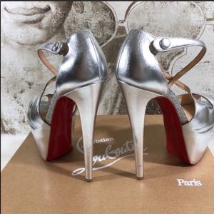 🔹Last Pair🔹💯Authentic Christian Louboutin heel